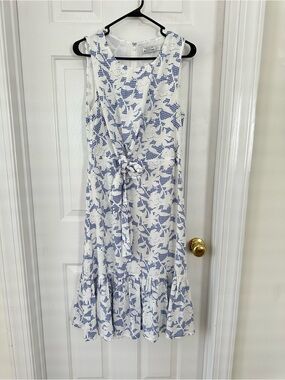 Vineyard Vines Rare Kentucky Derby Sleeveless White and Blue Tie-Front Dress